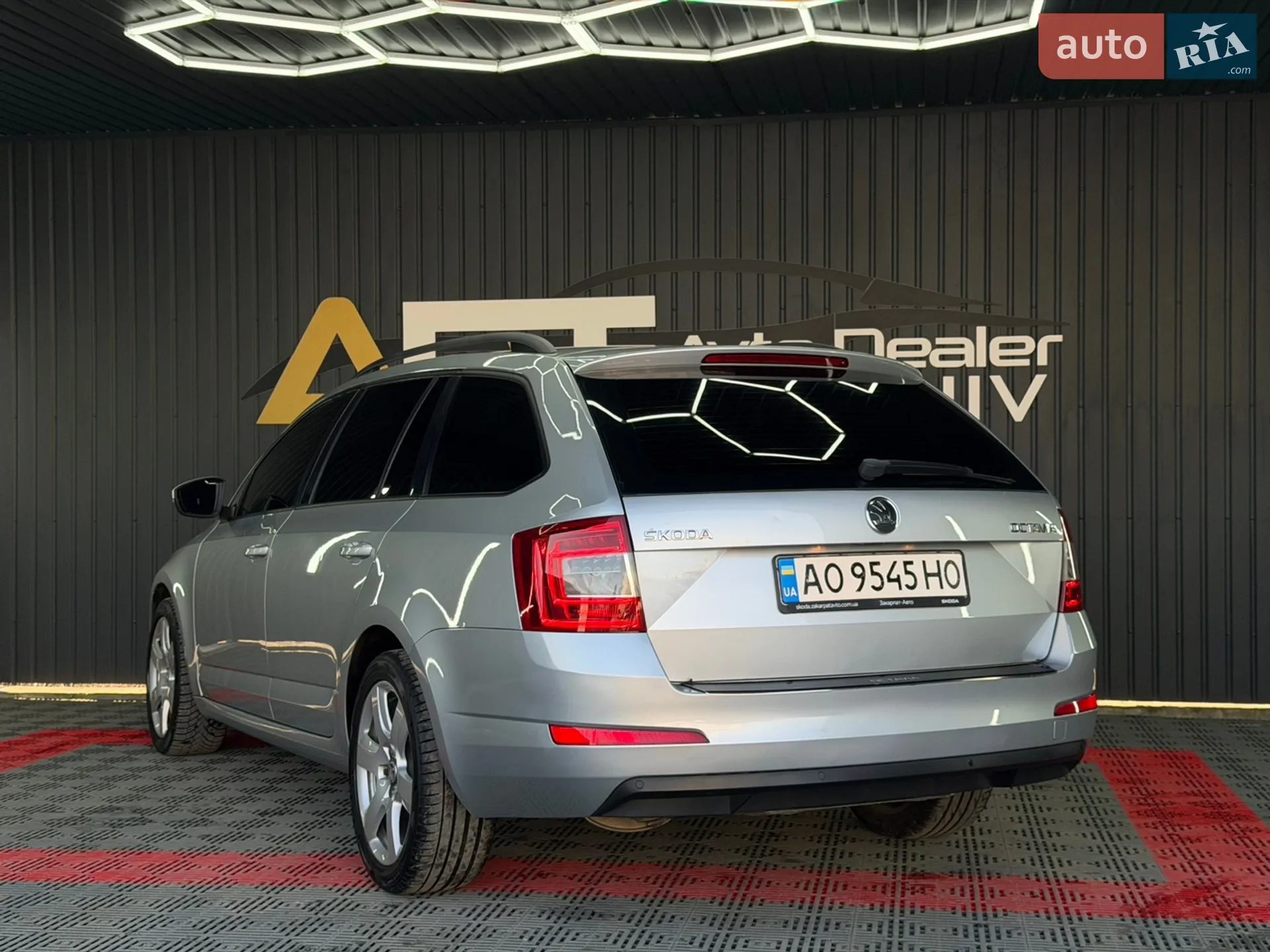 2014 Skoda Octavia - мініатюра 20