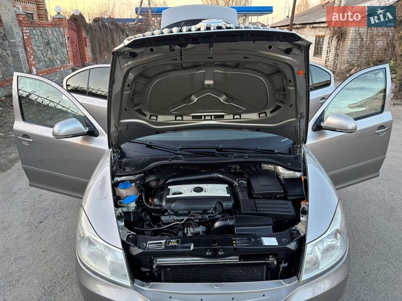 Лифтбек Skoda Octavia 2009 в Запорожье