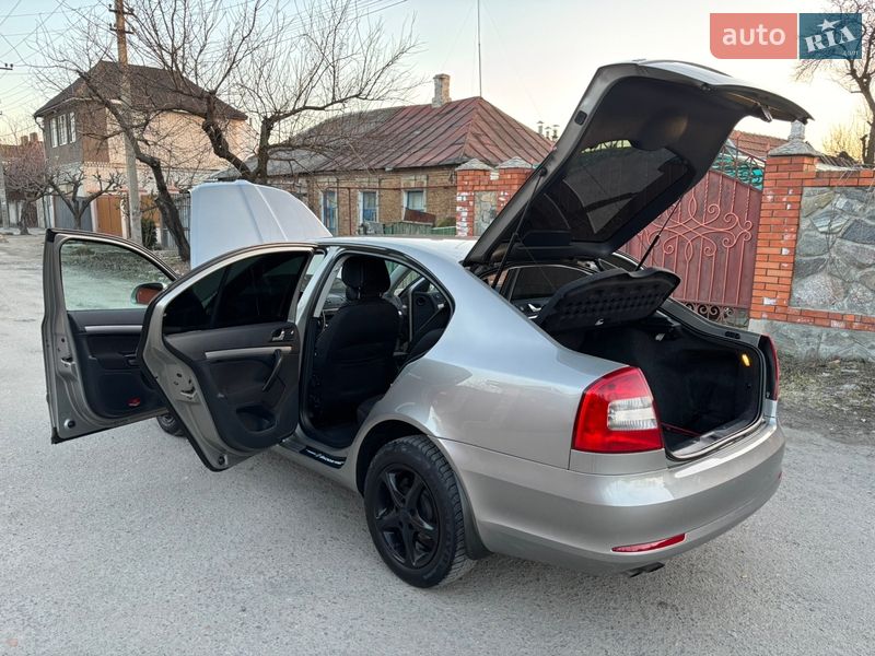 Лифтбек Skoda Octavia 2009 в Запорожье