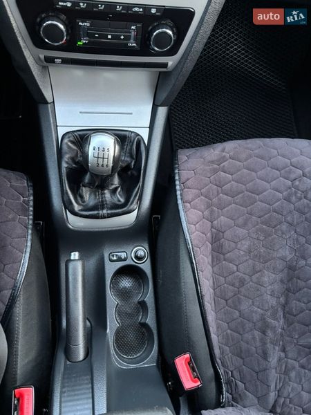 Лифтбек Skoda Octavia 2009 в Запорожье