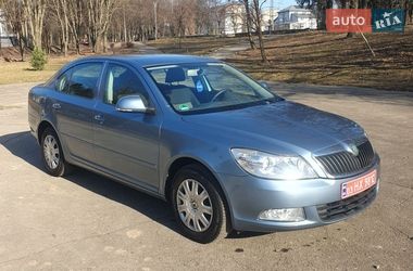Лифтбек Skoda Octavia 2009 в Ровно