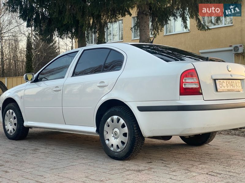 Лифтбек Skoda Octavia 2007 в Коростене