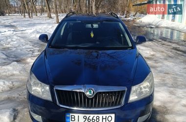 Універсал Skoda Octavia 2011 в Глухові