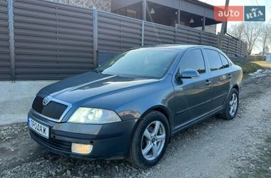 Ліфтбек Skoda Octavia 2005 в Кіцмані