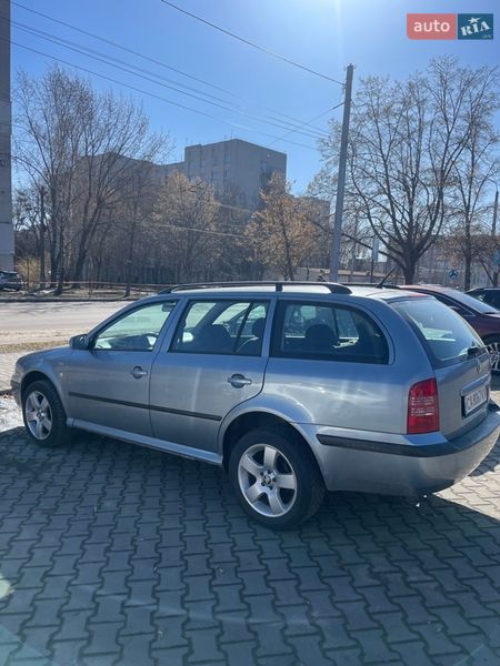 Универсал Skoda Octavia 2004 в Чернигове