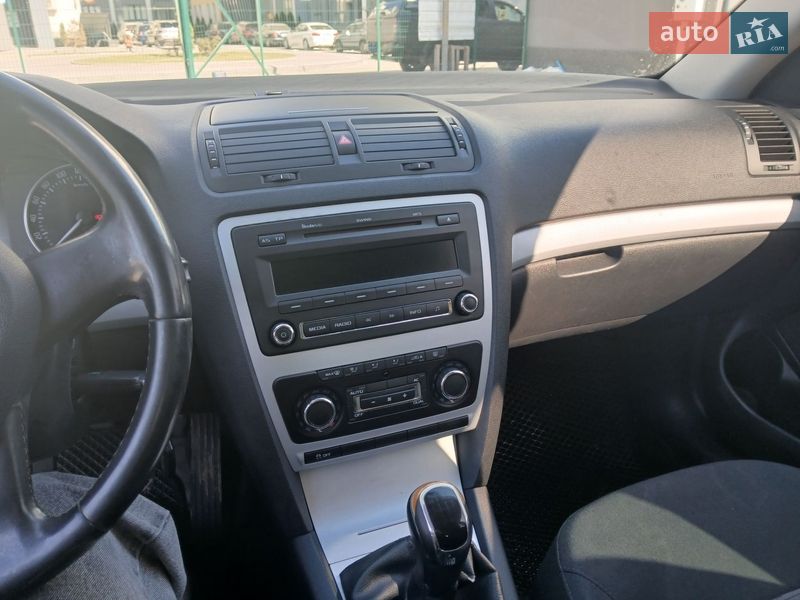 Универсал Skoda Octavia 2011 в Ивано-Франковске