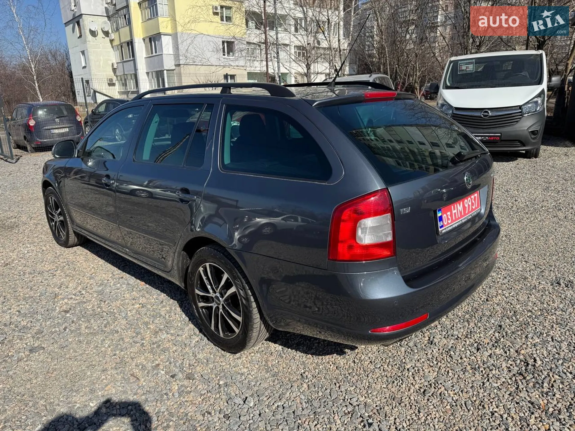 2010 Skoda Octavia - мініатюра 13