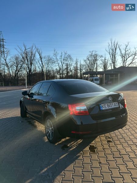 Лифтбек Skoda Octavia 2017 в Кривом Роге
