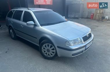Универсал Skoda Octavia 2009 в Полтаве