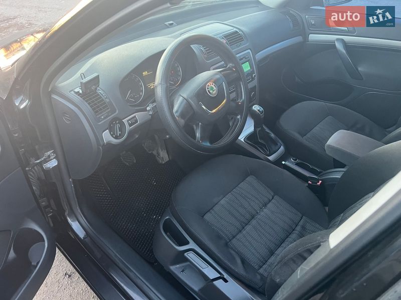 Лифтбек Skoda Octavia 2011 в Житомире