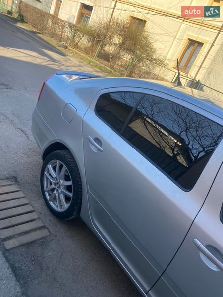 Лифтбек Skoda Octavia 2012 в Ивано-Франковске