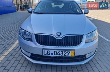 Універсал Skoda Octavia 2016 в Нововолинську