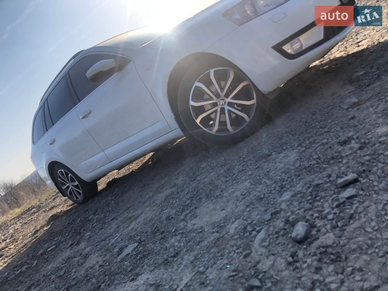 Универсал Skoda Octavia 2015 в Ужгороде