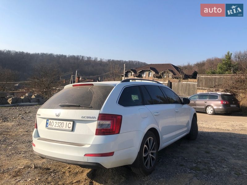 Универсал Skoda Octavia 2015 в Ужгороде