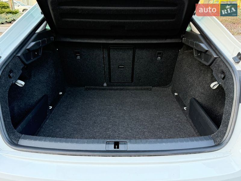 Лифтбек Skoda Octavia 2020 в Луцке