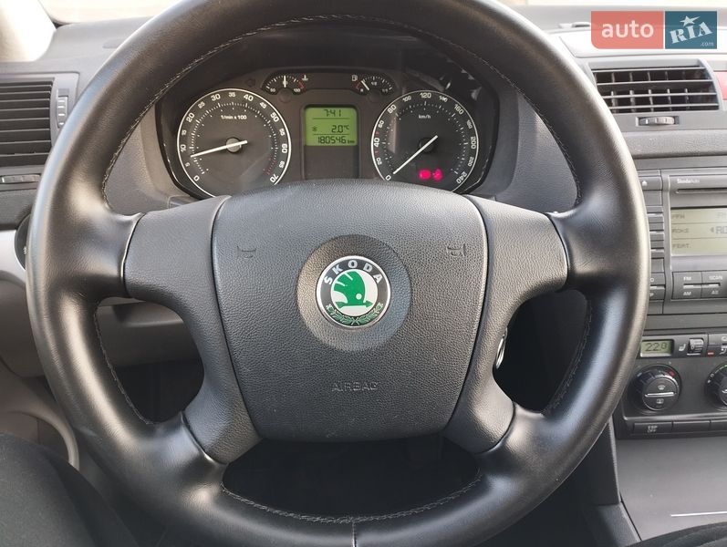 Лифтбек Skoda Octavia 2006 в Киеве