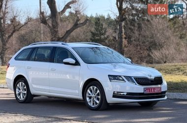 Універсал Skoda Octavia 2019 в Радивиліві