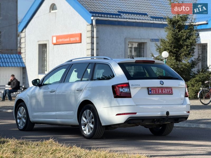 Универсал Skoda Octavia 2019 в Радивилове