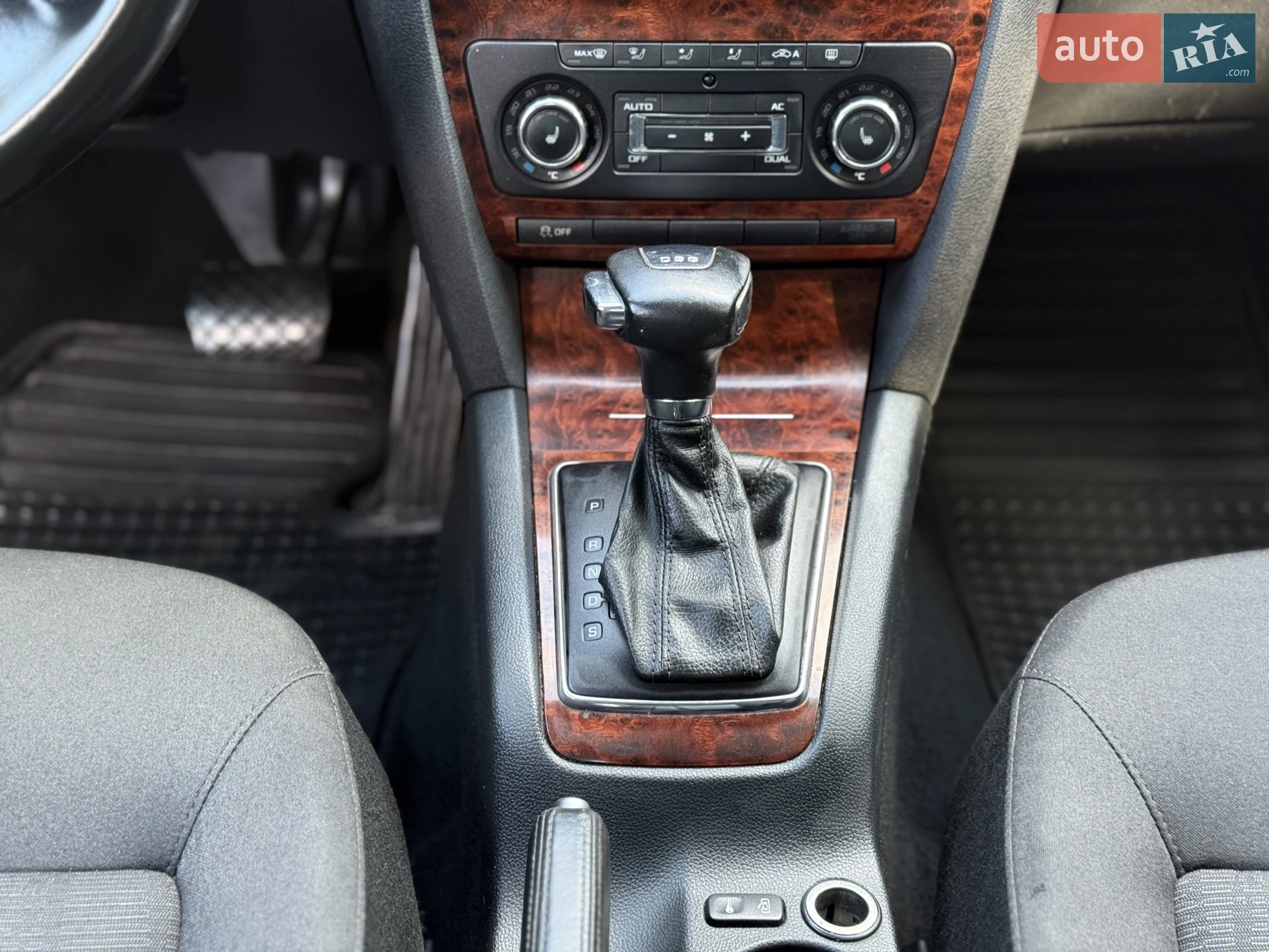 2011 Skoda Octavia - мініатюра 56