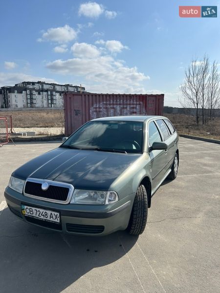 Универсал Skoda Octavia 2002 в Софиевской Борщаговке