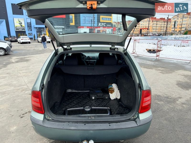 Универсал Skoda Octavia 2002 в Софиевской Борщаговке