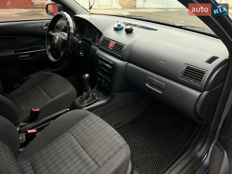 Универсал Skoda Octavia 2003 в Полтаве