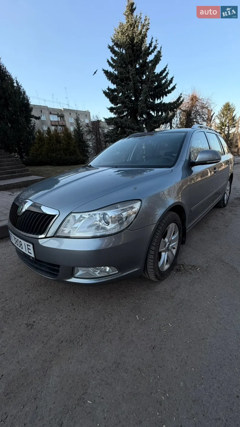 2011 Skoda Octavia - мініатюра 8