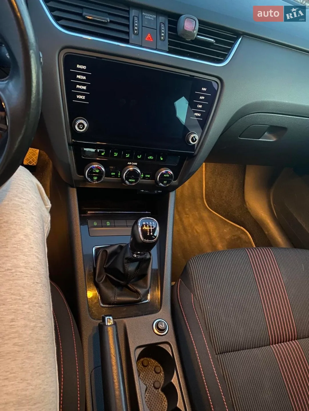 2017 Skoda Octavia - мініатюра 13
