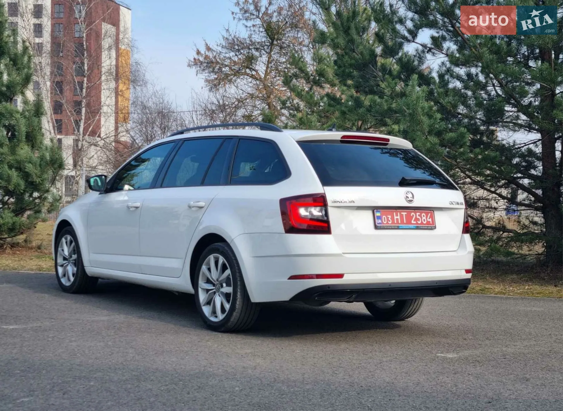 2019 Skoda Octavia - мініатюра 10