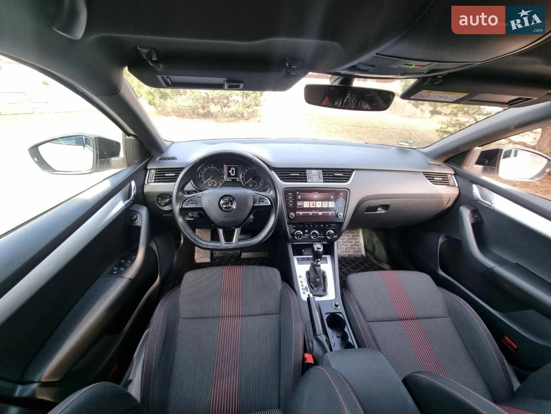 2019 Skoda Octavia - мініатюра 13