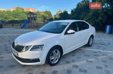 Лифтбек Skoda Octavia 2017 в Мукачево