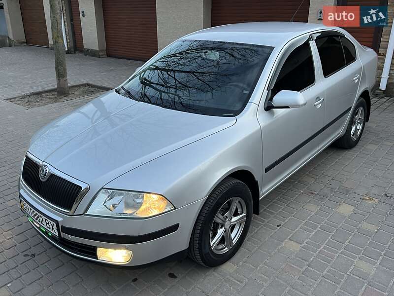 Лифтбек Skoda Octavia 2006 в Одессе