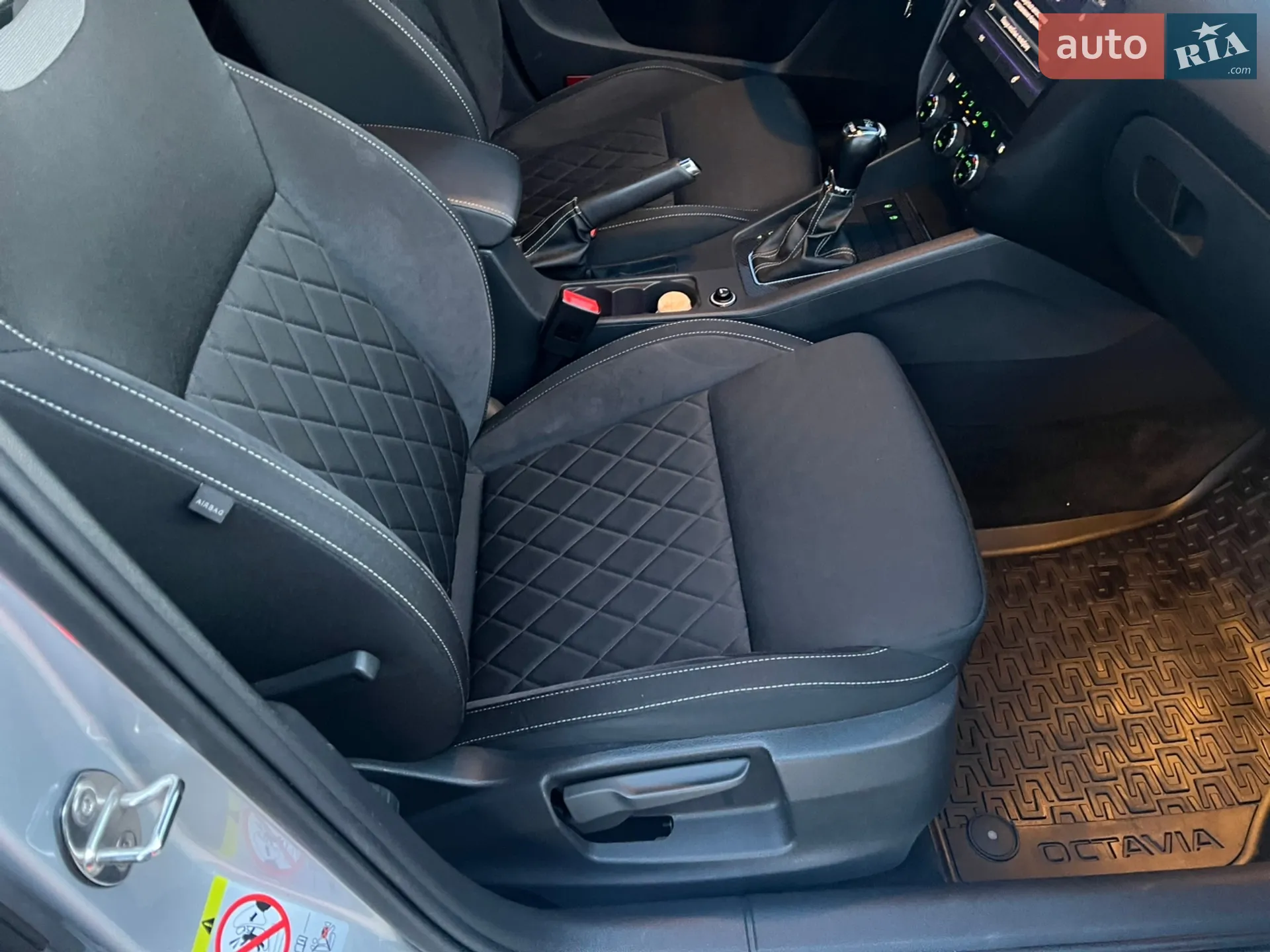 2017 Skoda Octavia - мініатюра 32