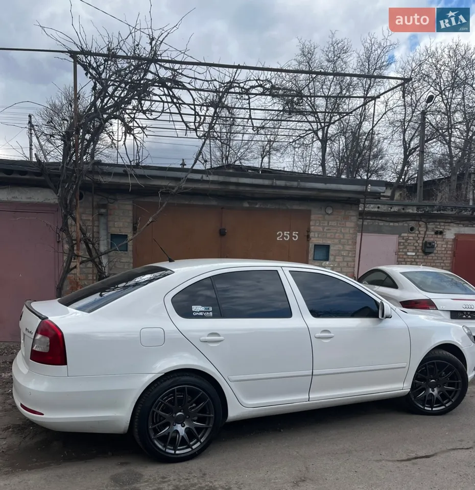 2010 Skoda Octavia - мініатюра 37