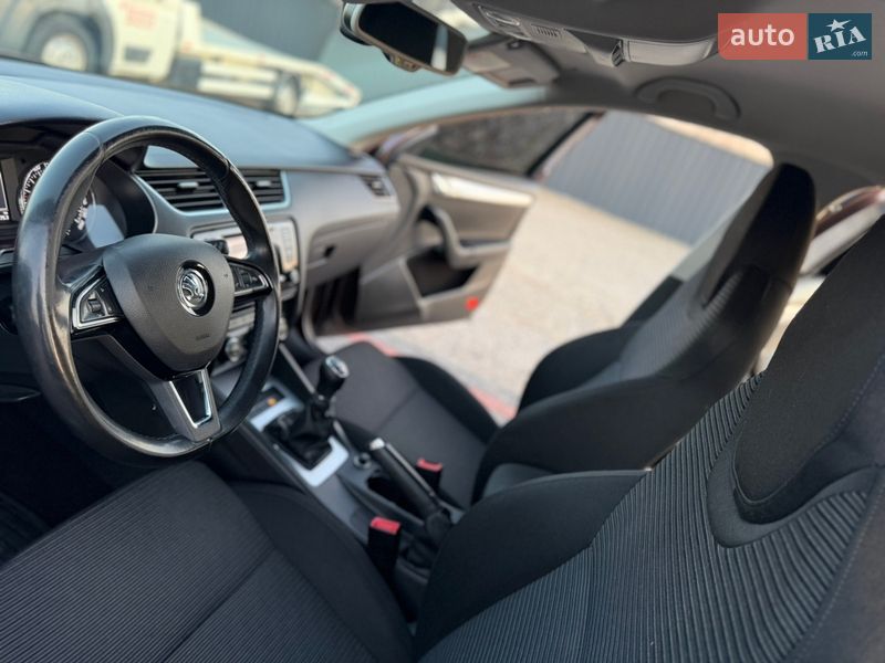 Універсал Skoda Octavia 2015 в Береговому