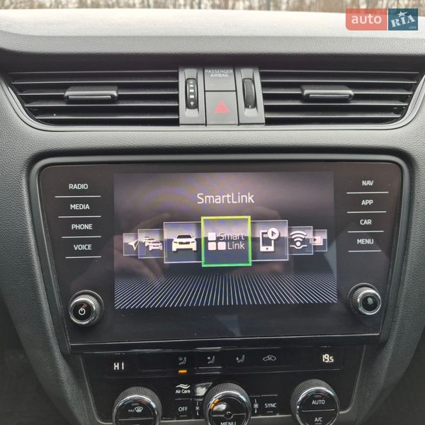Универсал Skoda Octavia 2019 в Ровно