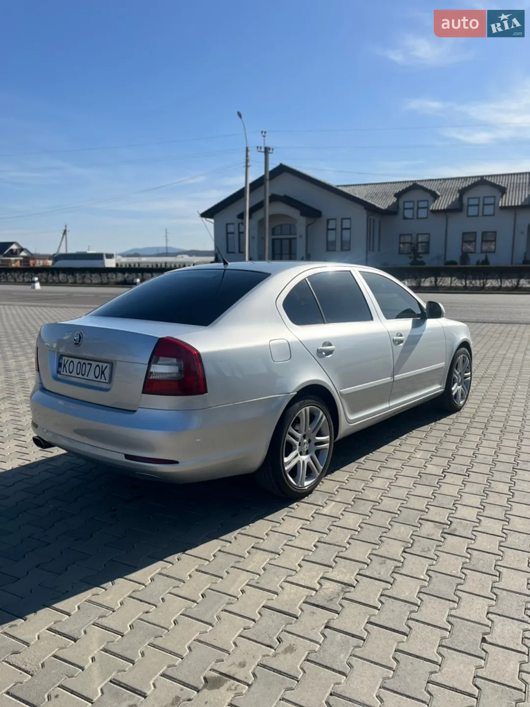 2010 Skoda Octavia - мініатюра 9