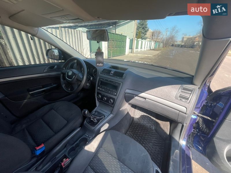 Універсал Skoda Octavia 2009 в Люботині