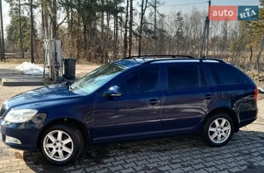 Универсал Skoda Octavia 2012 в Глухове