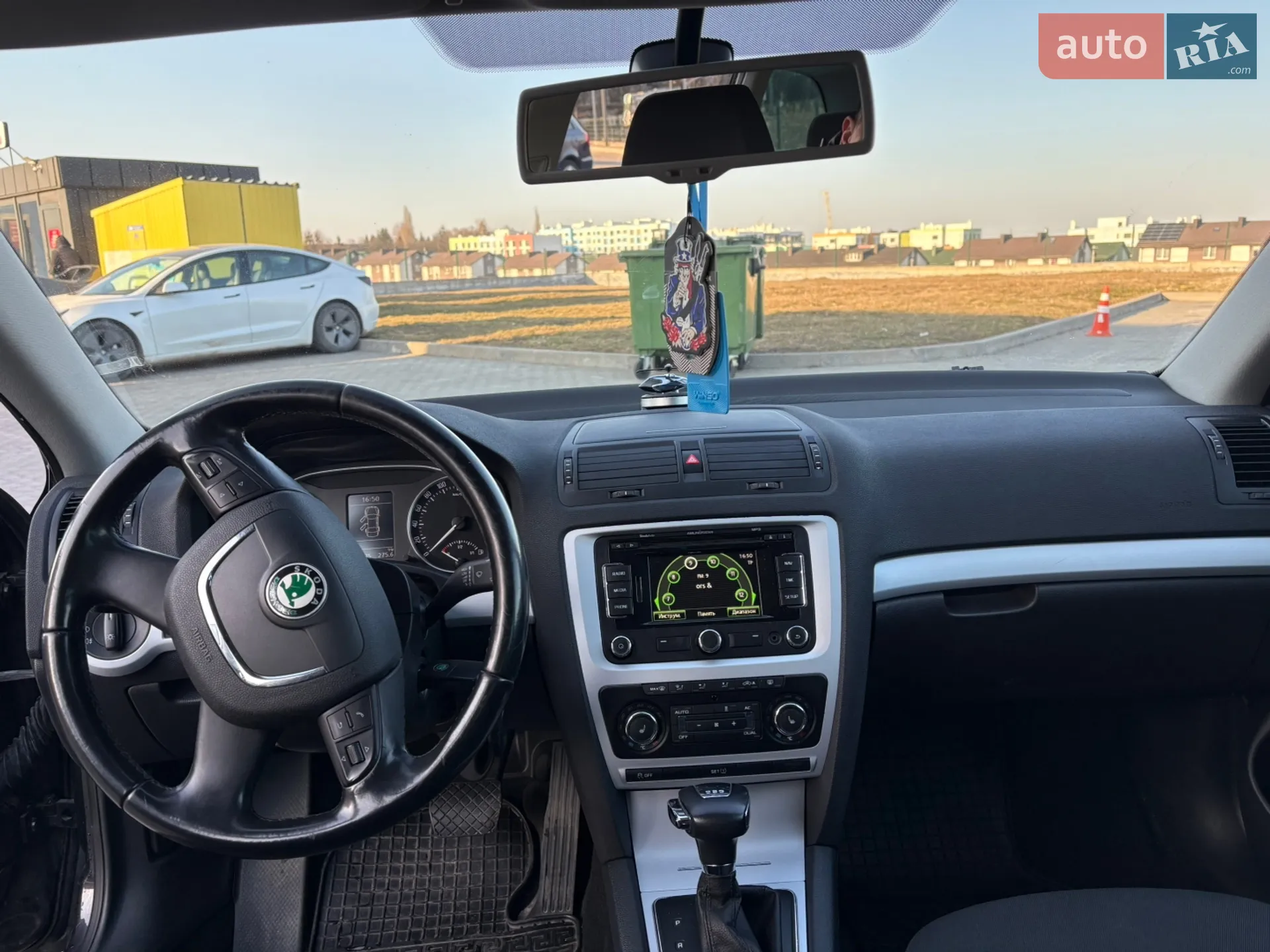 2011 Skoda Octavia - мініатюра 8