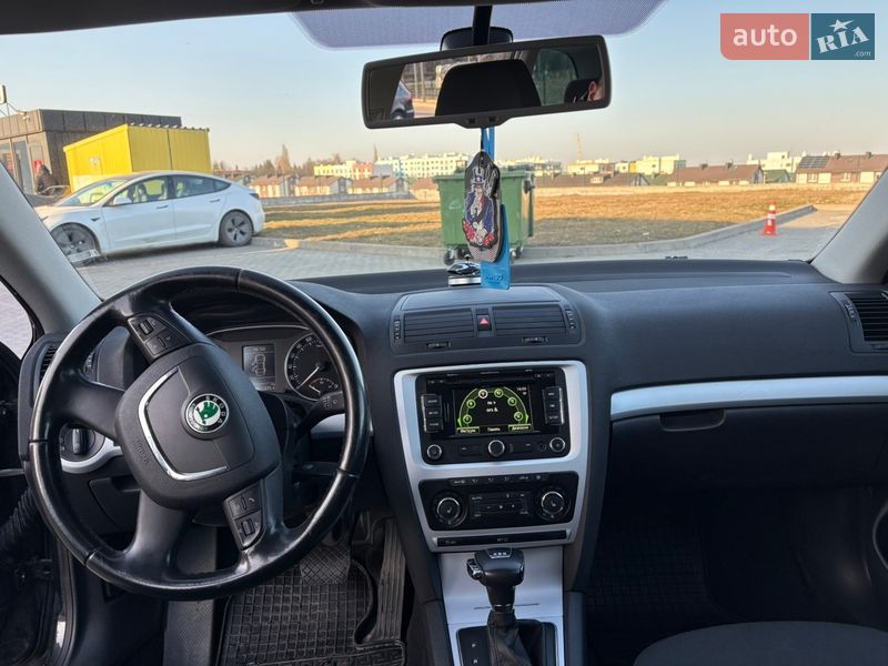 Универсал Skoda Octavia 2011 в Ровно