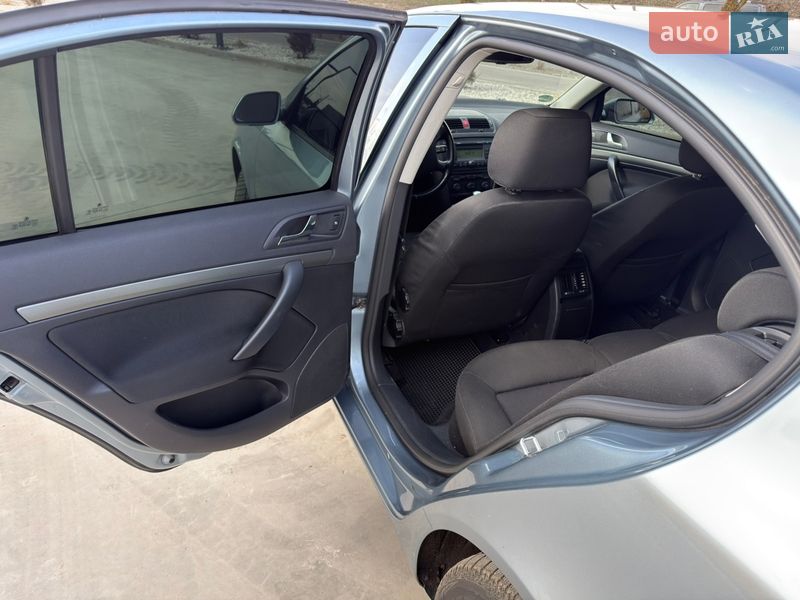 Лифтбек Skoda Octavia 2006 в Киеве