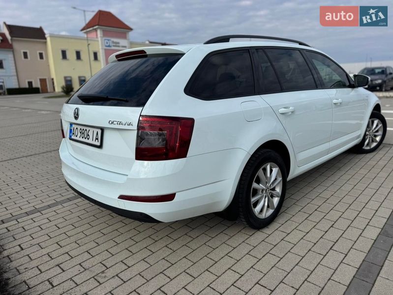 Универсал Skoda Octavia 2015 в Ужгороде