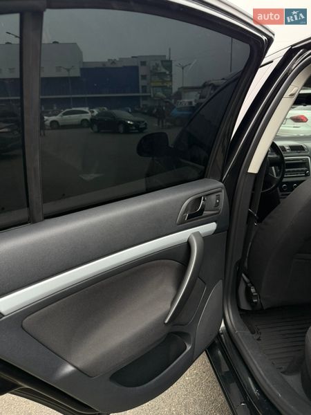 Ліфтбек Skoda Octavia 2010 в Дніпрі