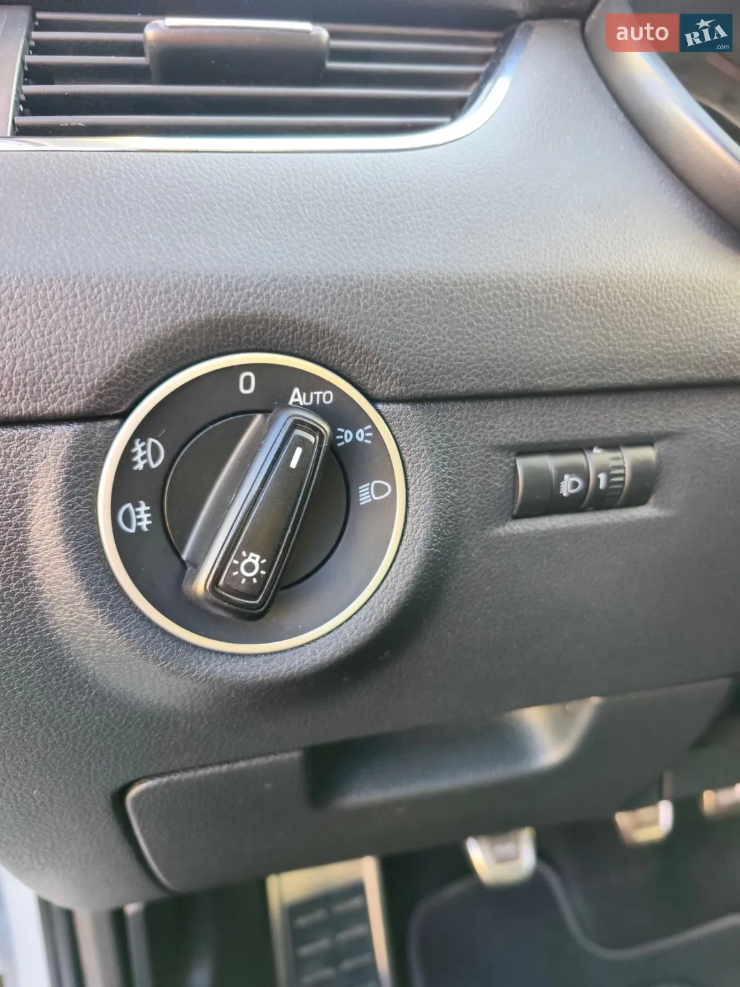 2014 Skoda Octavia - мініатюра 28