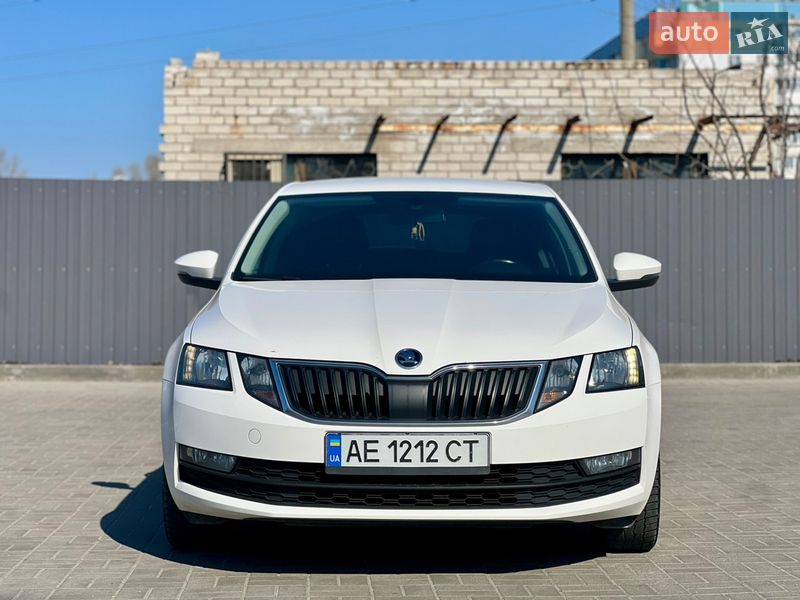 Лифтбек Skoda Octavia 2017 в Днепре фото 5 Лифтбек Skoda Octavia 2017 в Днепре