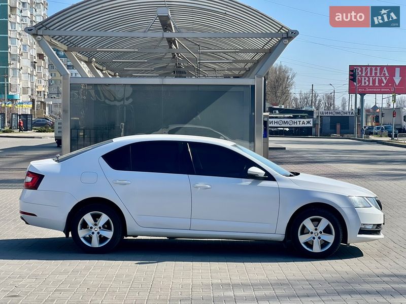 Лифтбек Skoda Octavia 2017 в Днепре фото 3 Лифтбек Skoda Octavia 2017 в Днепре