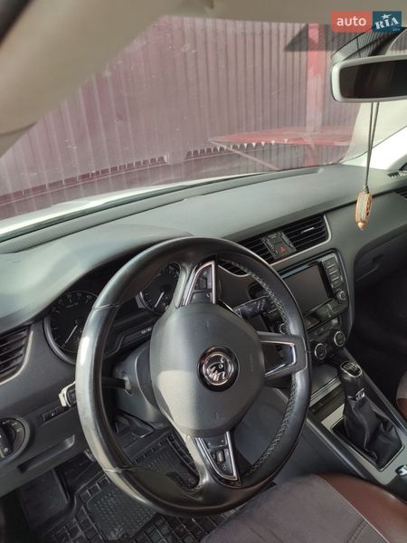 Универсал Skoda Octavia 2016 в Крыжополе