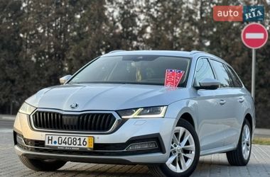 Универсал Skoda Octavia 2021 в Львове