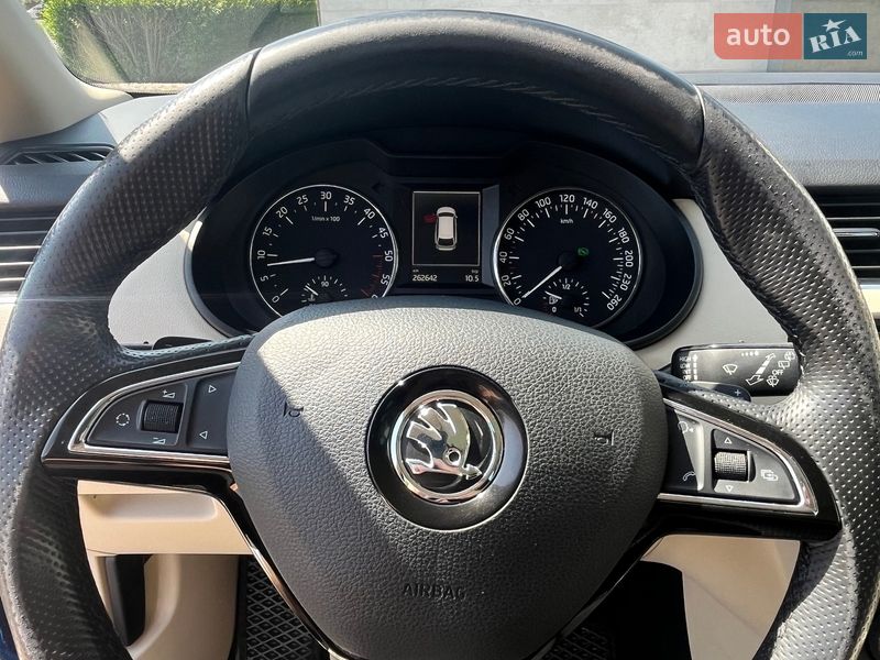 Универсал Skoda Octavia 2015 в Ужгороде